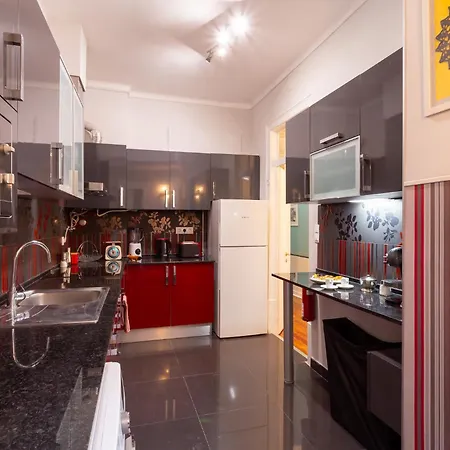 Vintage & Modern Apartment Lisbon