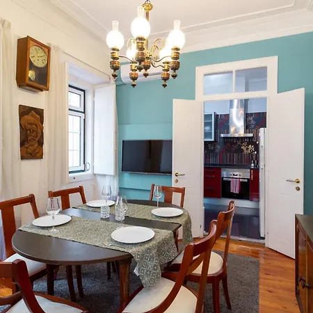 Vintage & Modern Apartment *