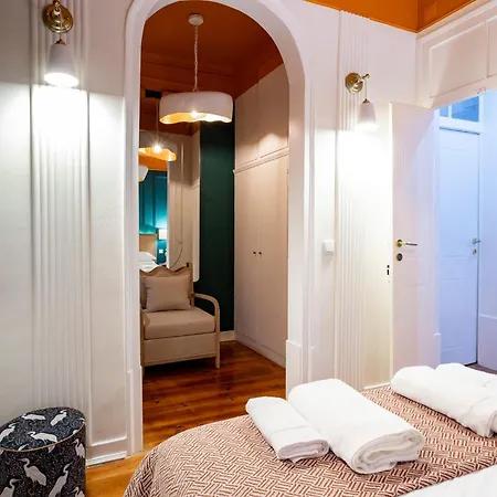 Vintage & Modern Apartment *